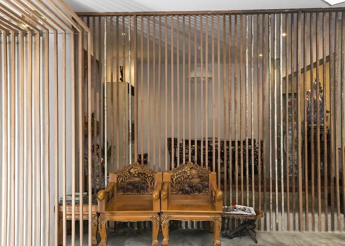 Intown Hotel 3*