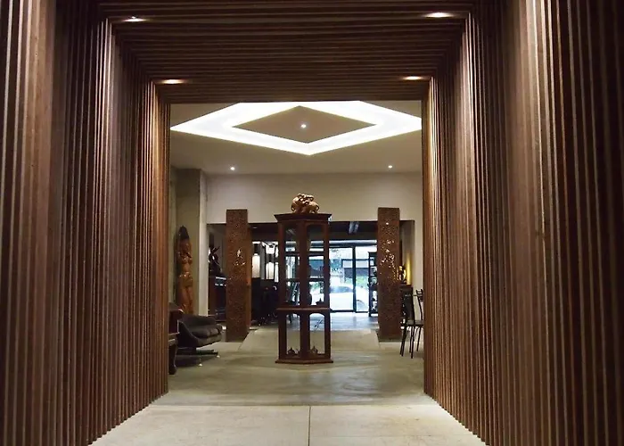 Intown Hotel