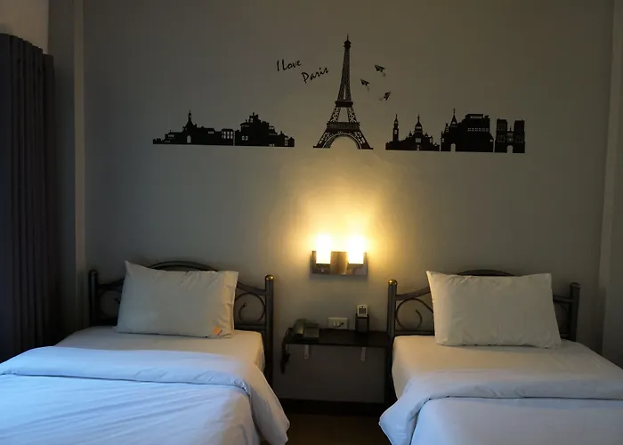 Intown Hotel 3*