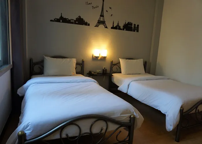 Intown Hotel 3*