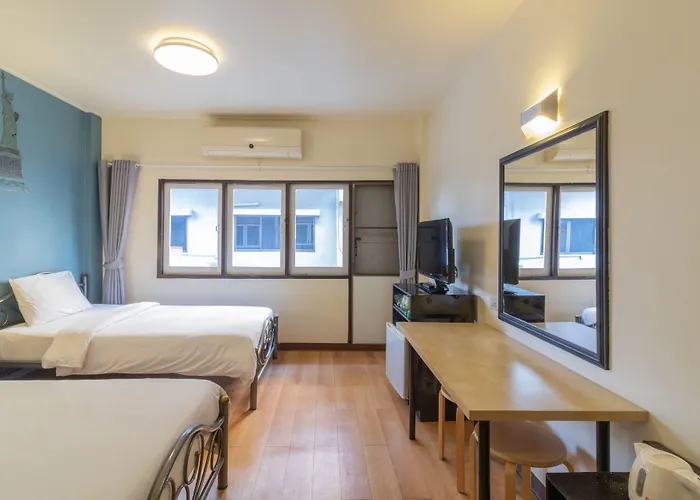 Intown Hotel