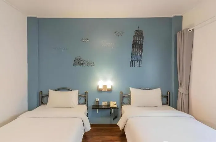 Intown Hotel